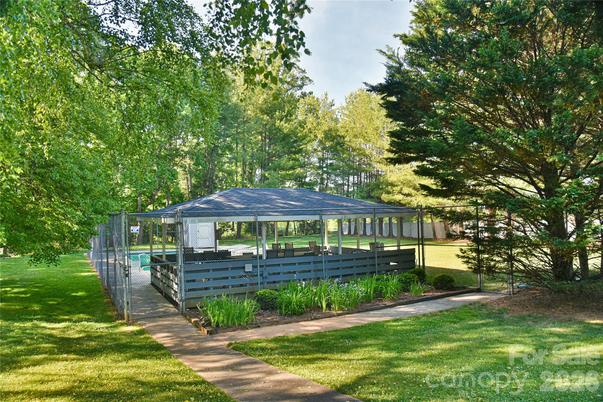 63 Hollybrook Drive — Asheville