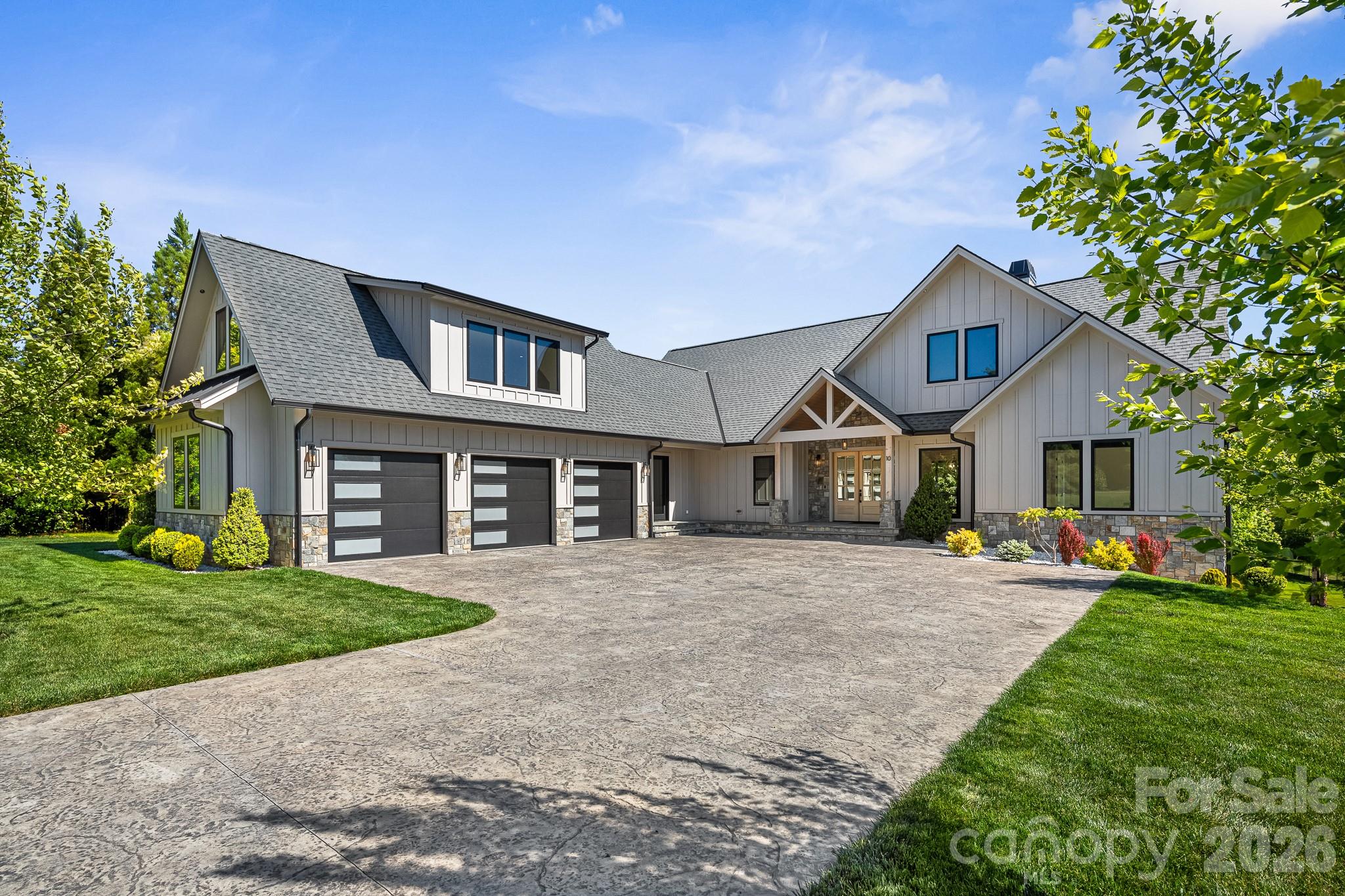 10 Autumn Leaf Drive — Fletcher