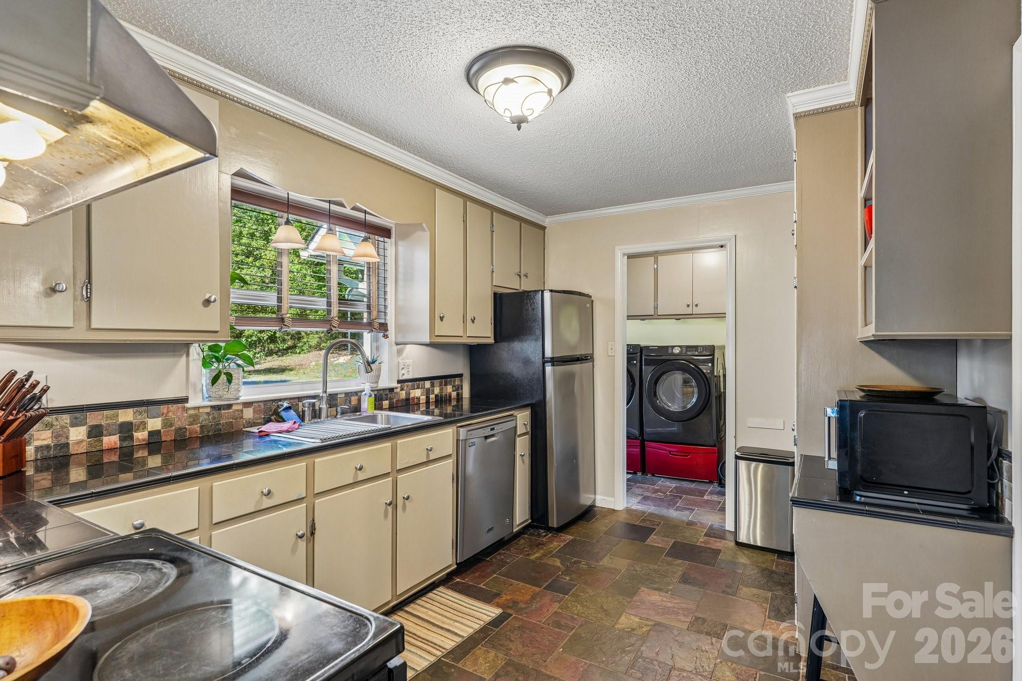 6151 Gold Hill Road — Concord