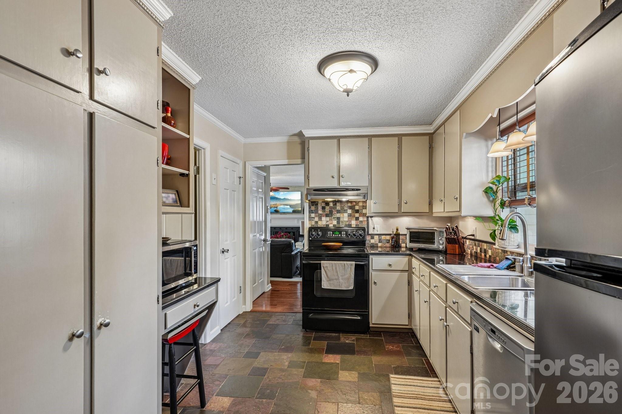 6151 Gold Hill Road — Concord