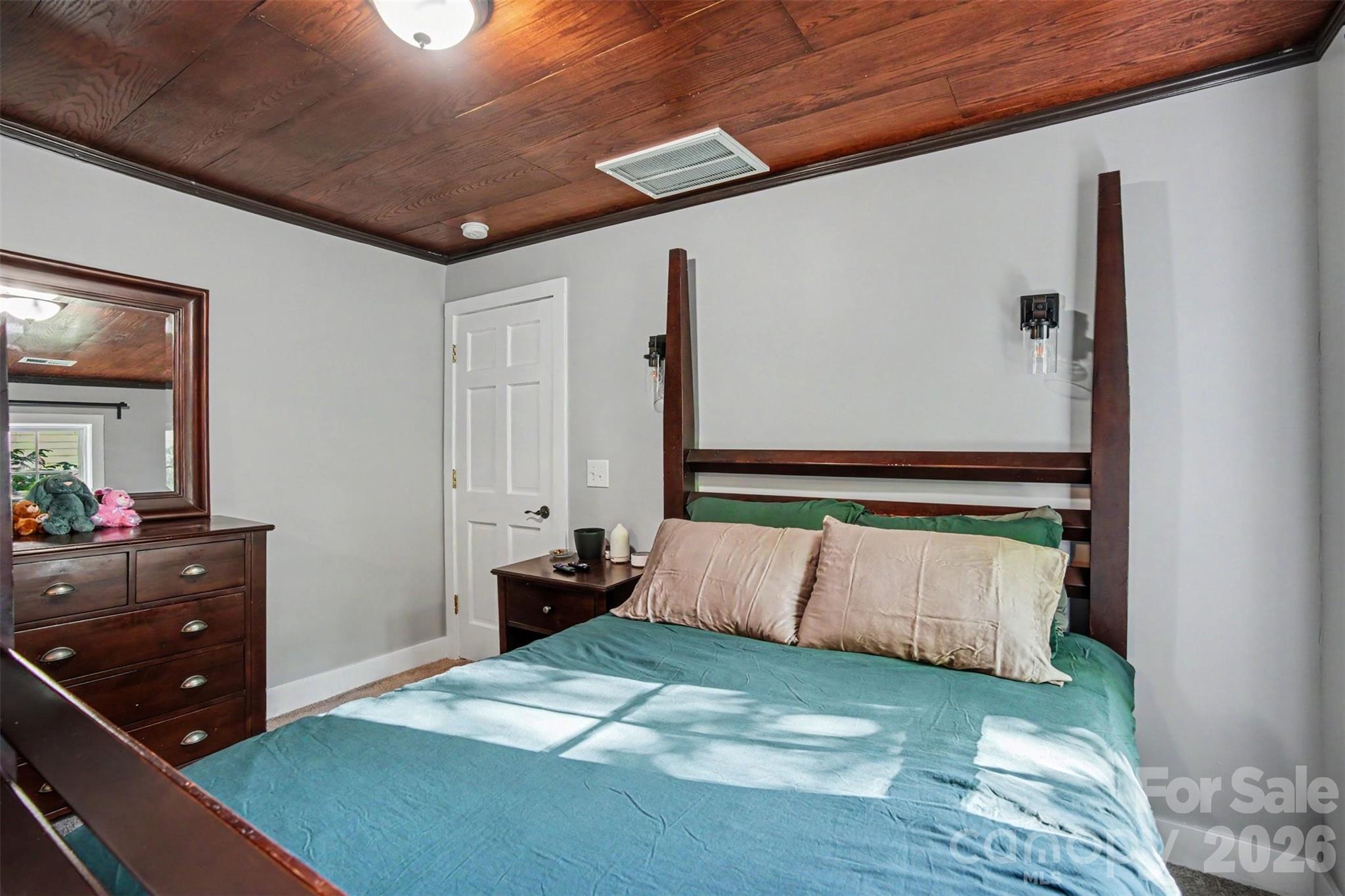 611 E 4th Avenue — Gastonia