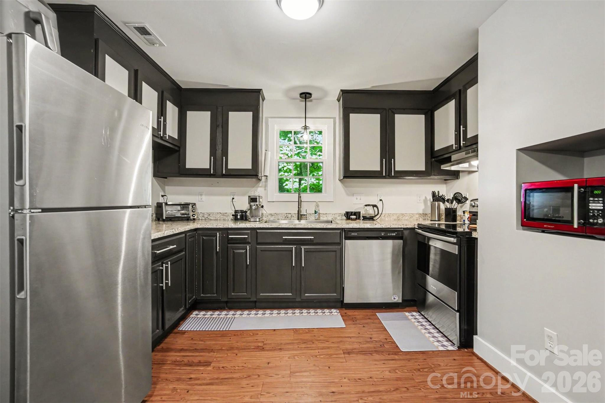 611 E 4th Avenue — Gastonia
