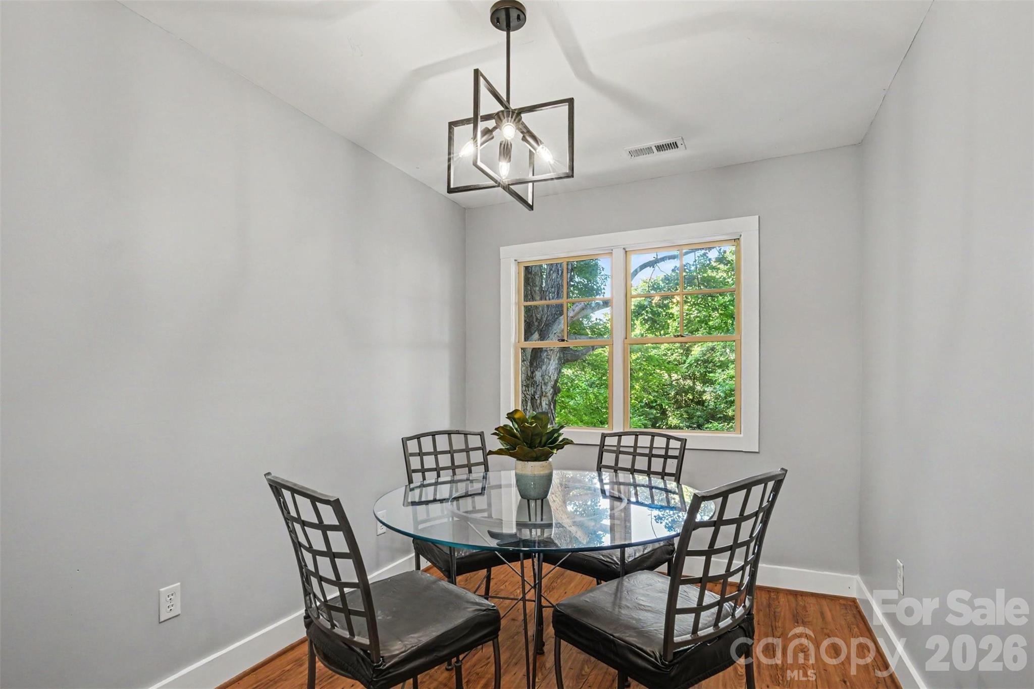 611 E 4th Avenue — Gastonia