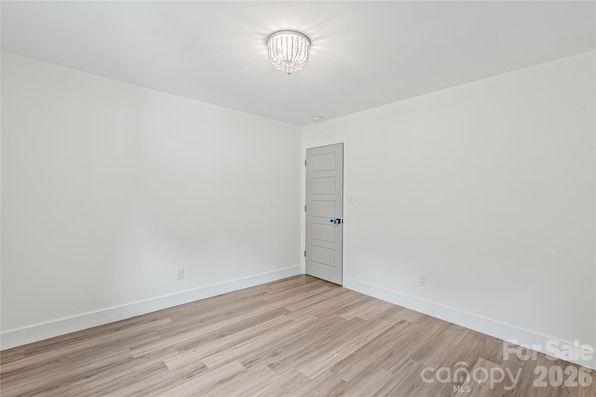 833 Knowles Drive — Dallas