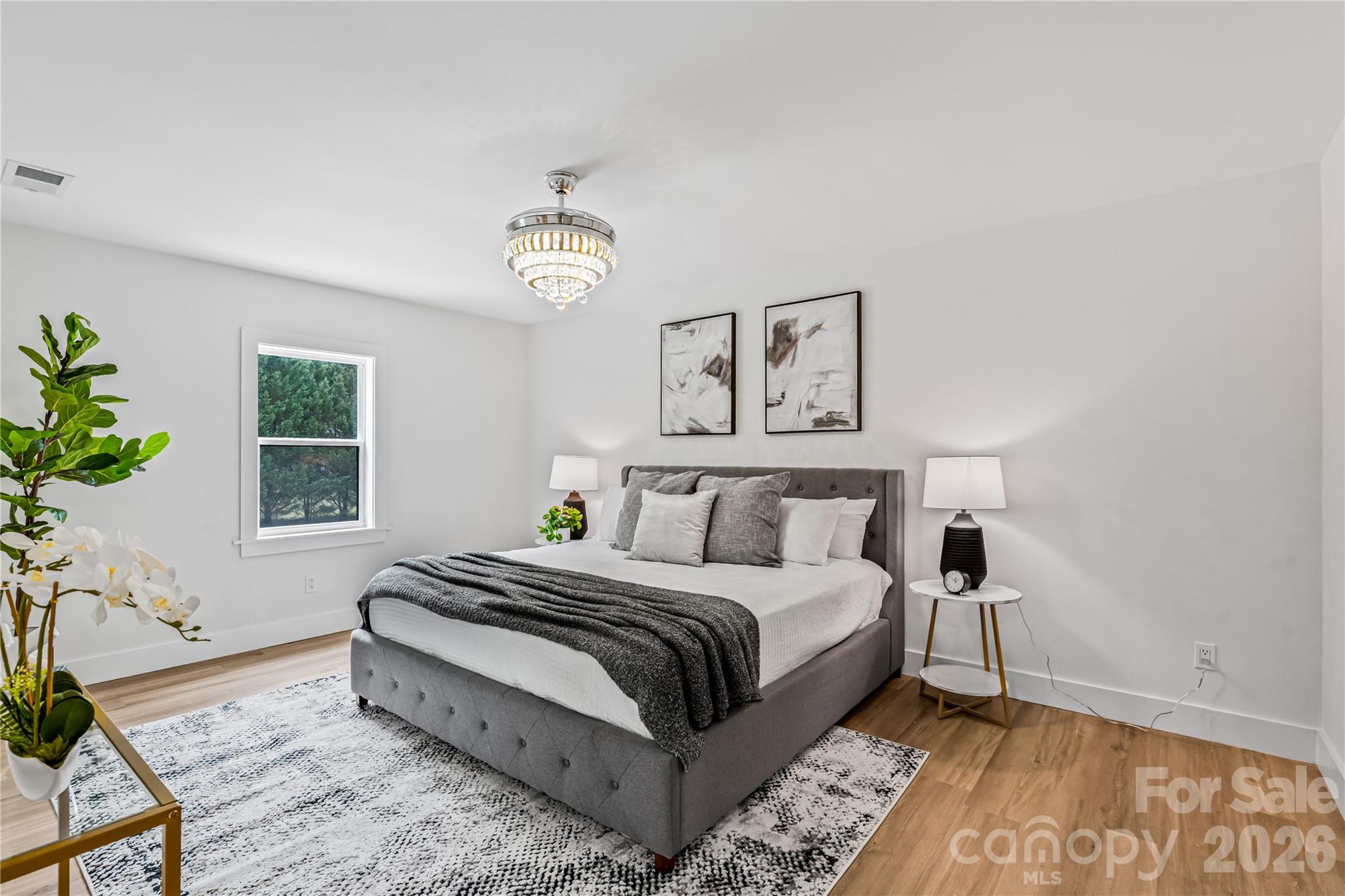 833 Knowles Drive — Dallas