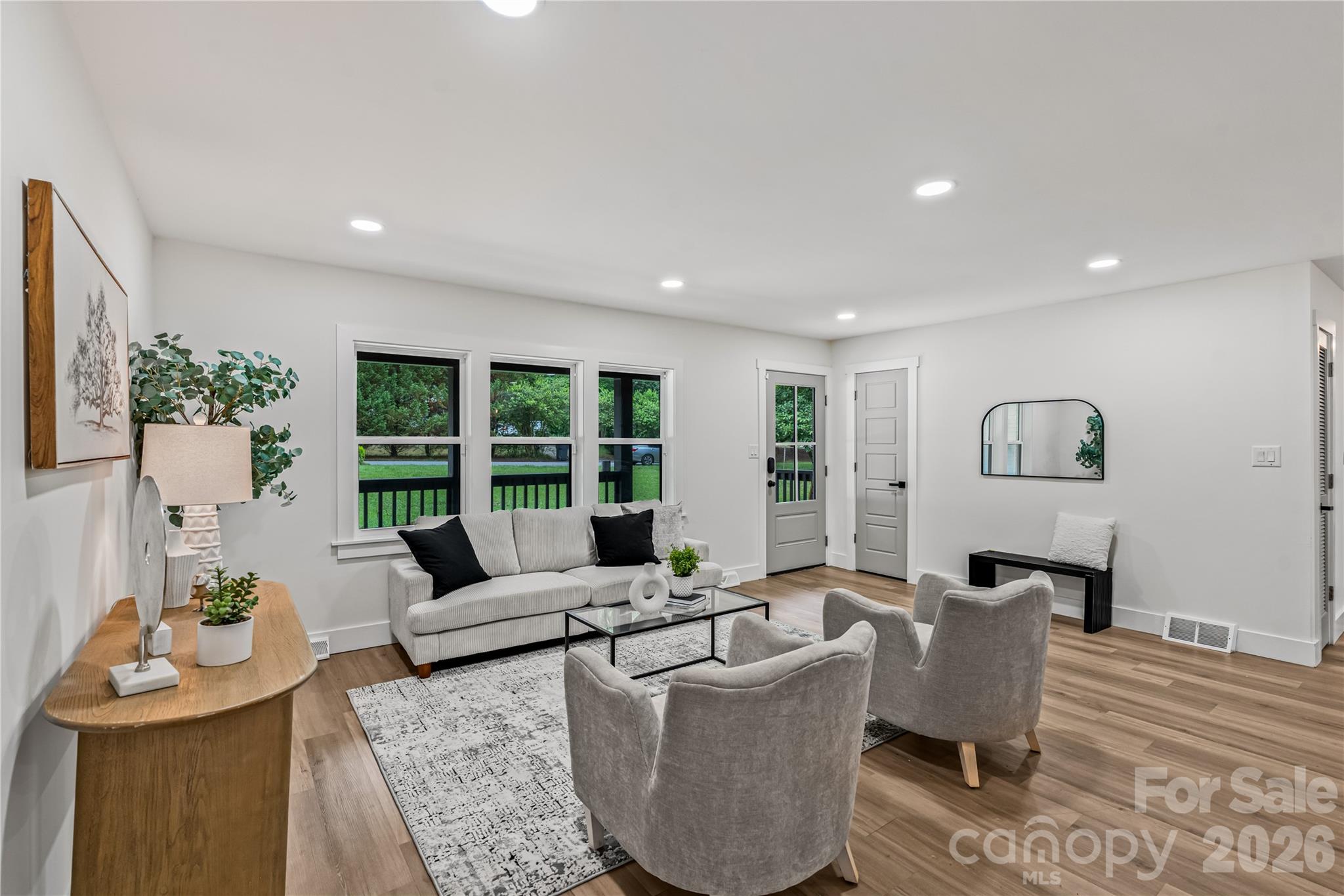 833 Knowles Drive — Dallas