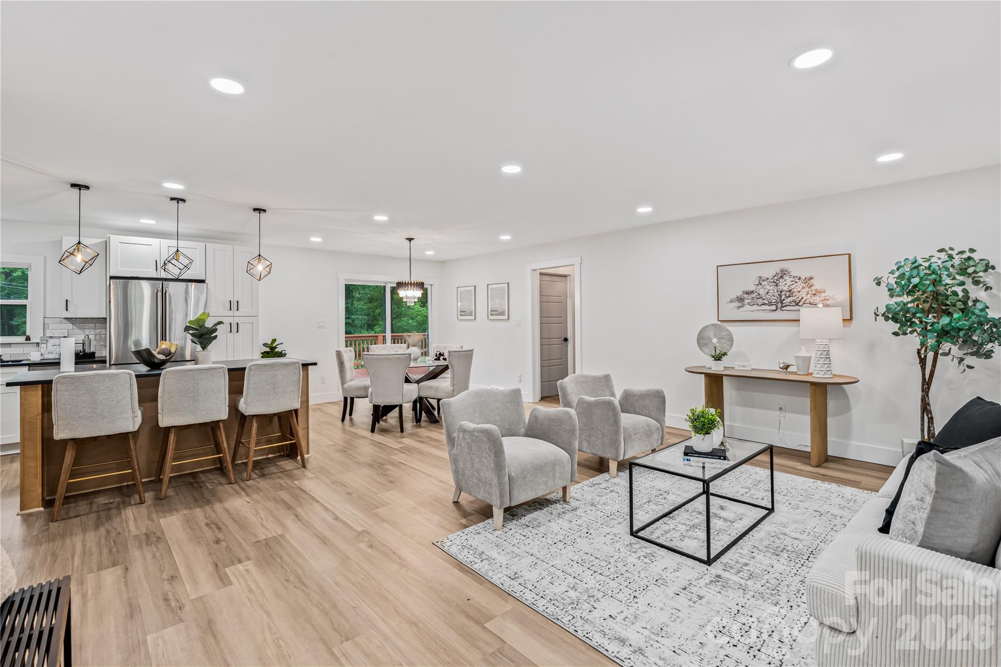 833 Knowles Drive — Dallas