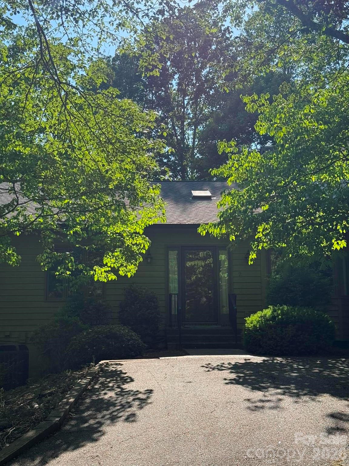 2 Hunting Country Trail — Tryon