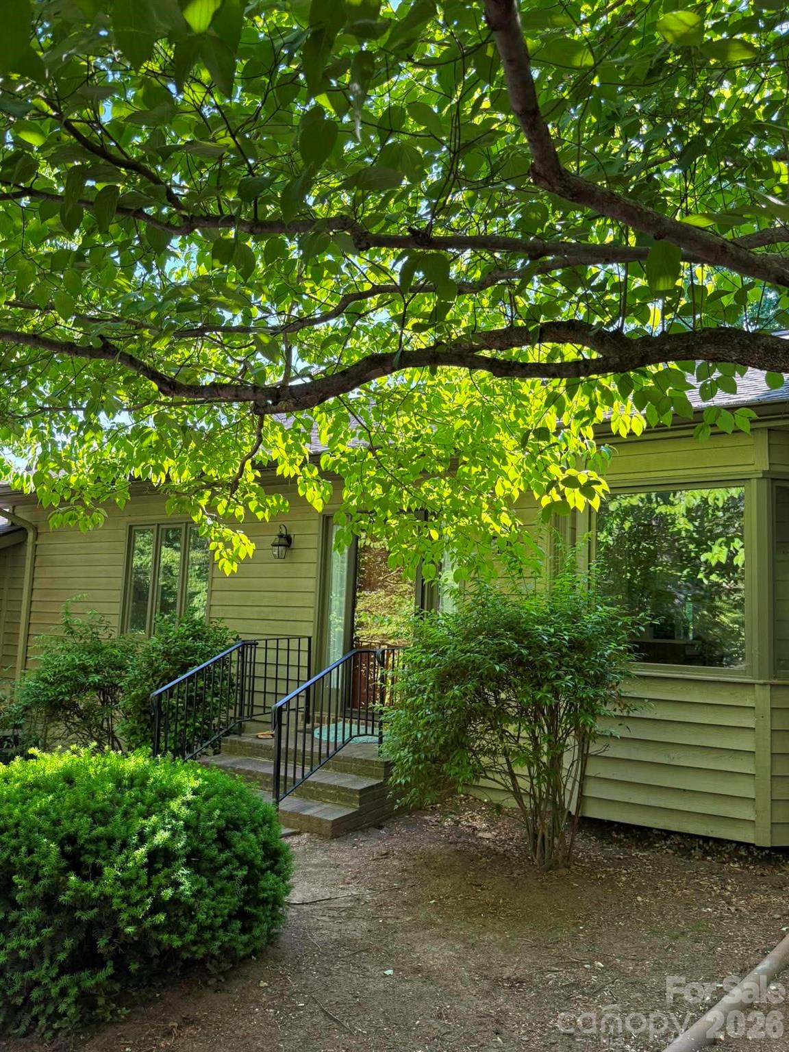 2 Hunting Country Trail — Tryon