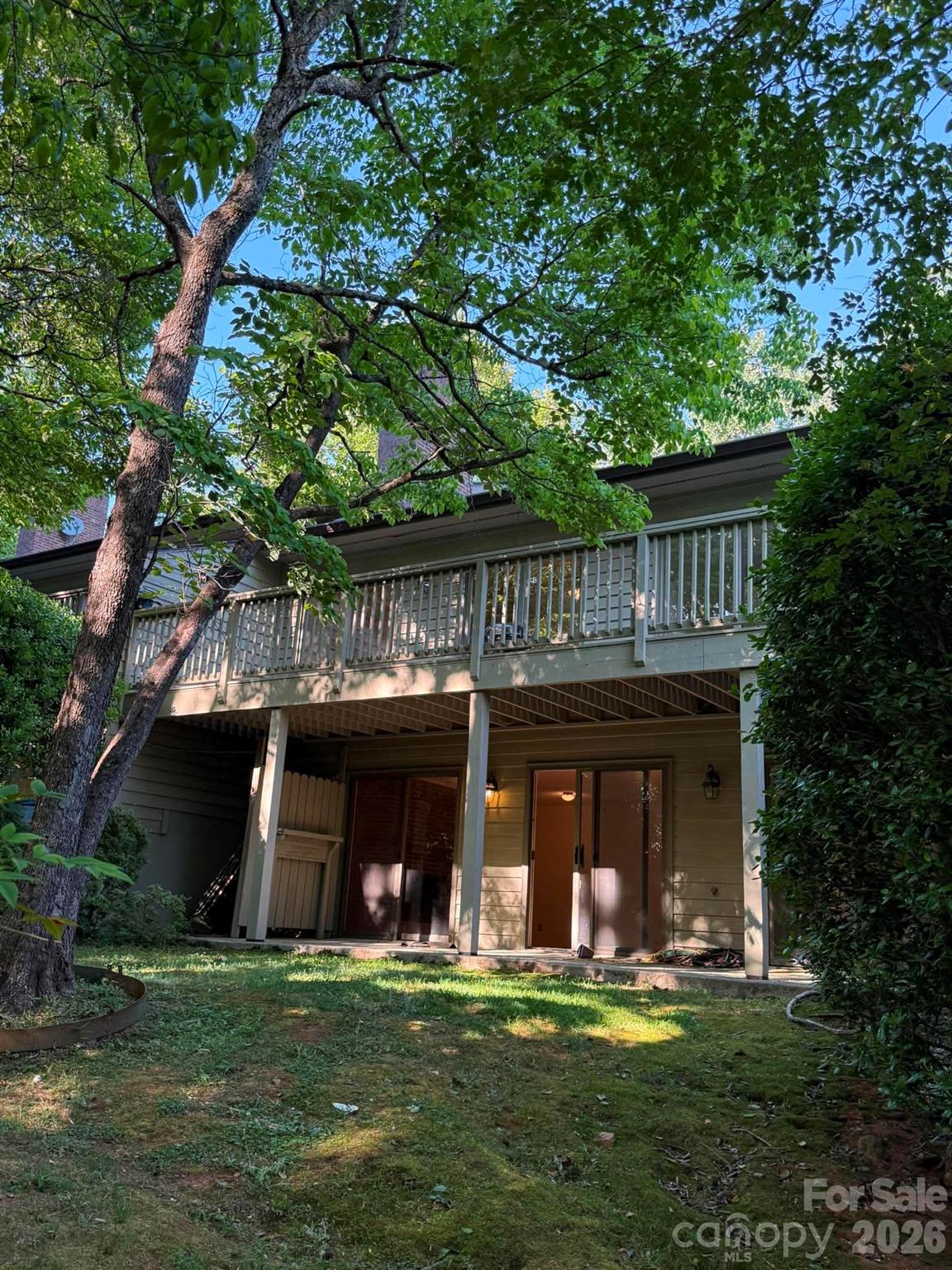 2 Hunting Country Trail — Tryon
