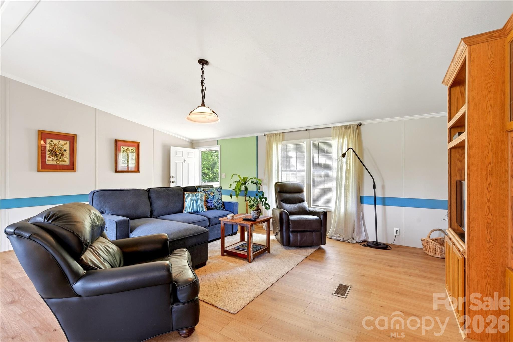 298 Wolf Crossing — Bakersville