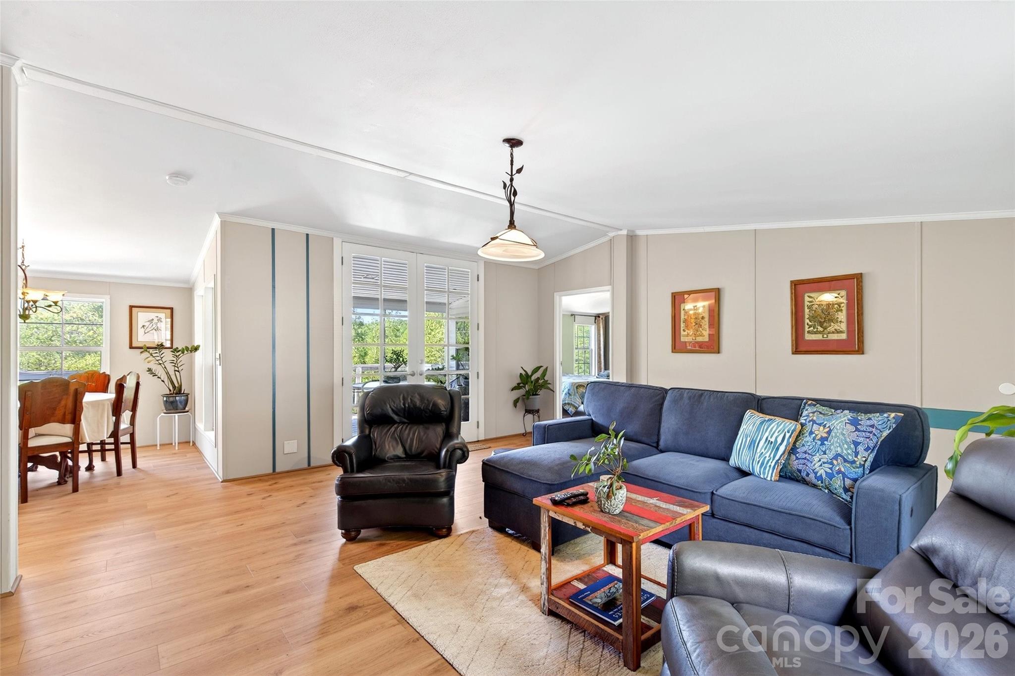 298 Wolf Crossing — Bakersville