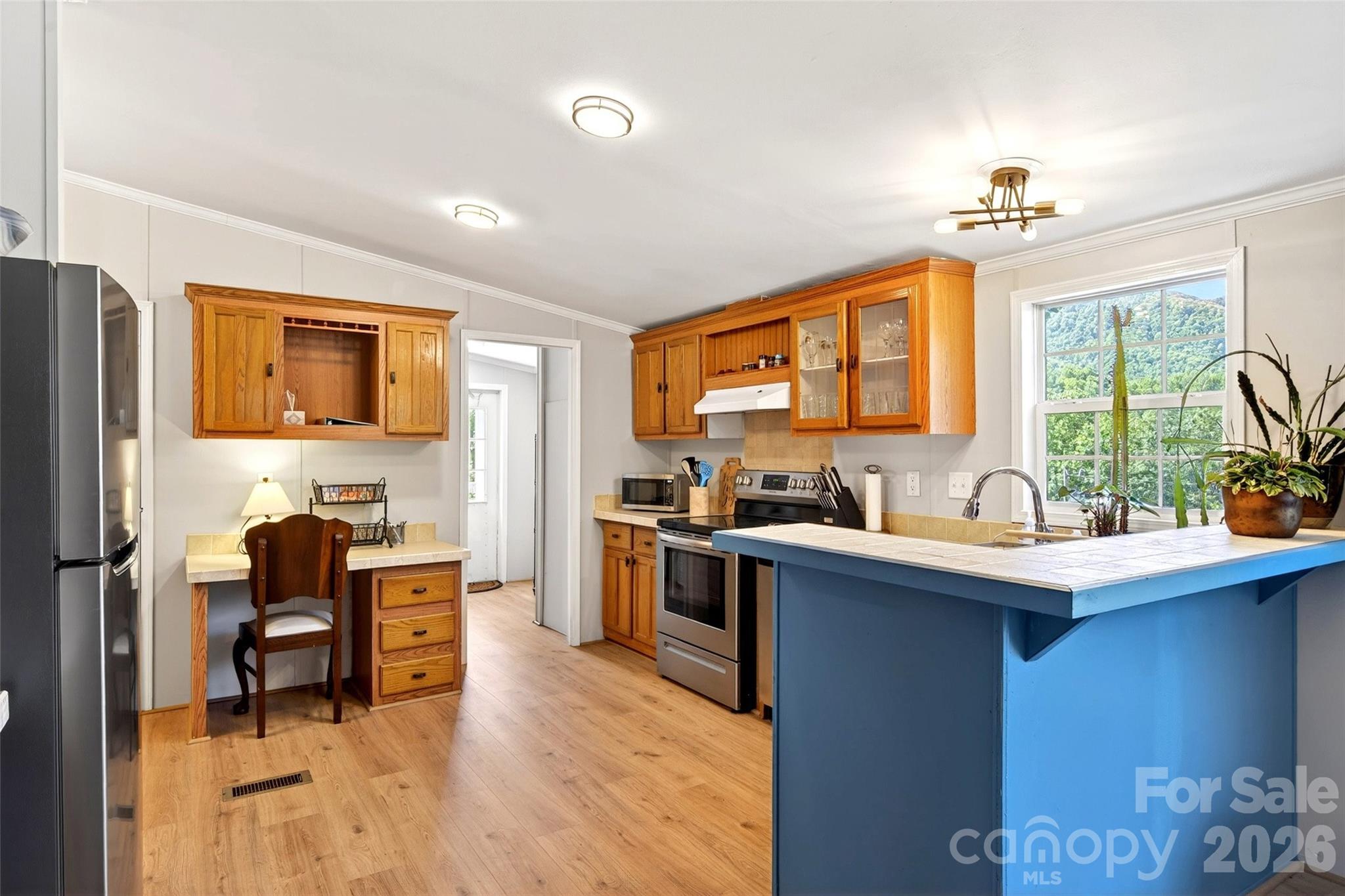 298 Wolf Crossing — Bakersville