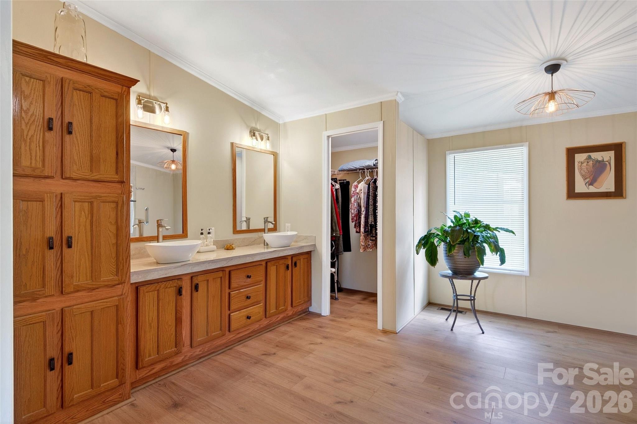 298 Wolf Crossing — Bakersville