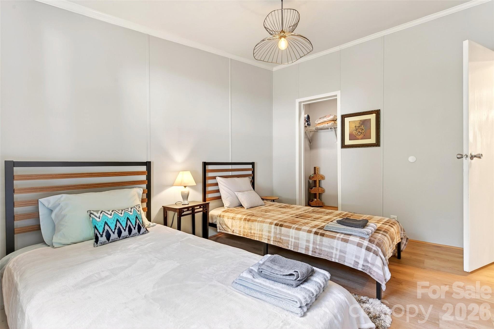 298 Wolf Crossing — Bakersville