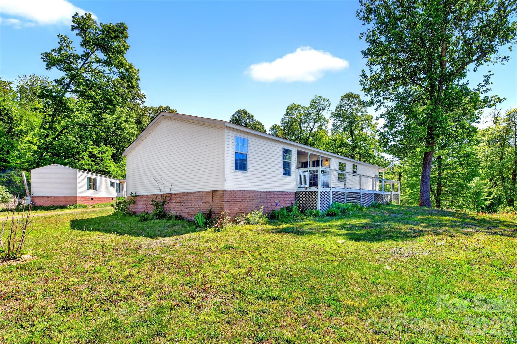 298 Wolf Crossing — Bakersville
