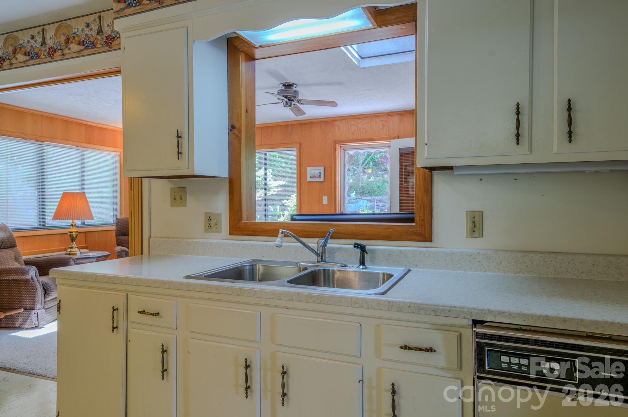 22 Tilson Trail — Asheville