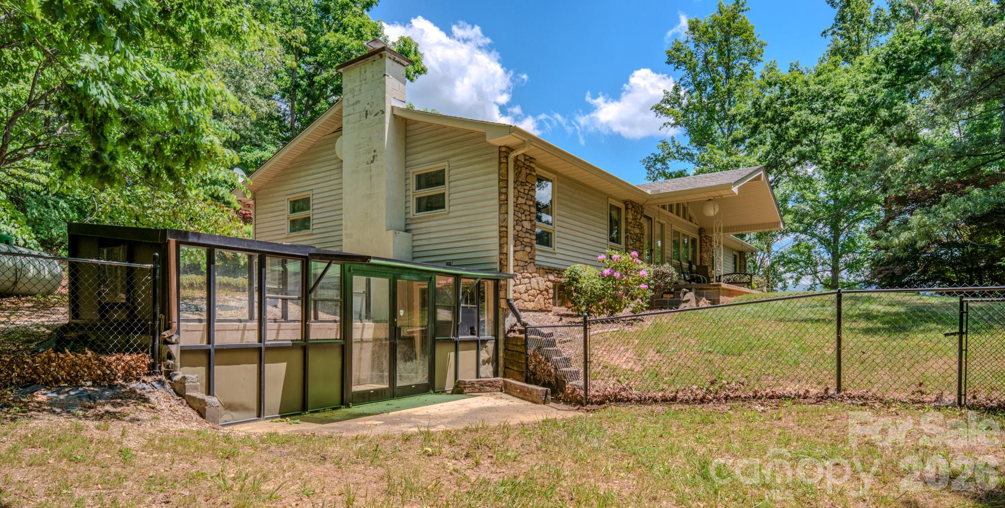 22 Tilson Trail — Asheville