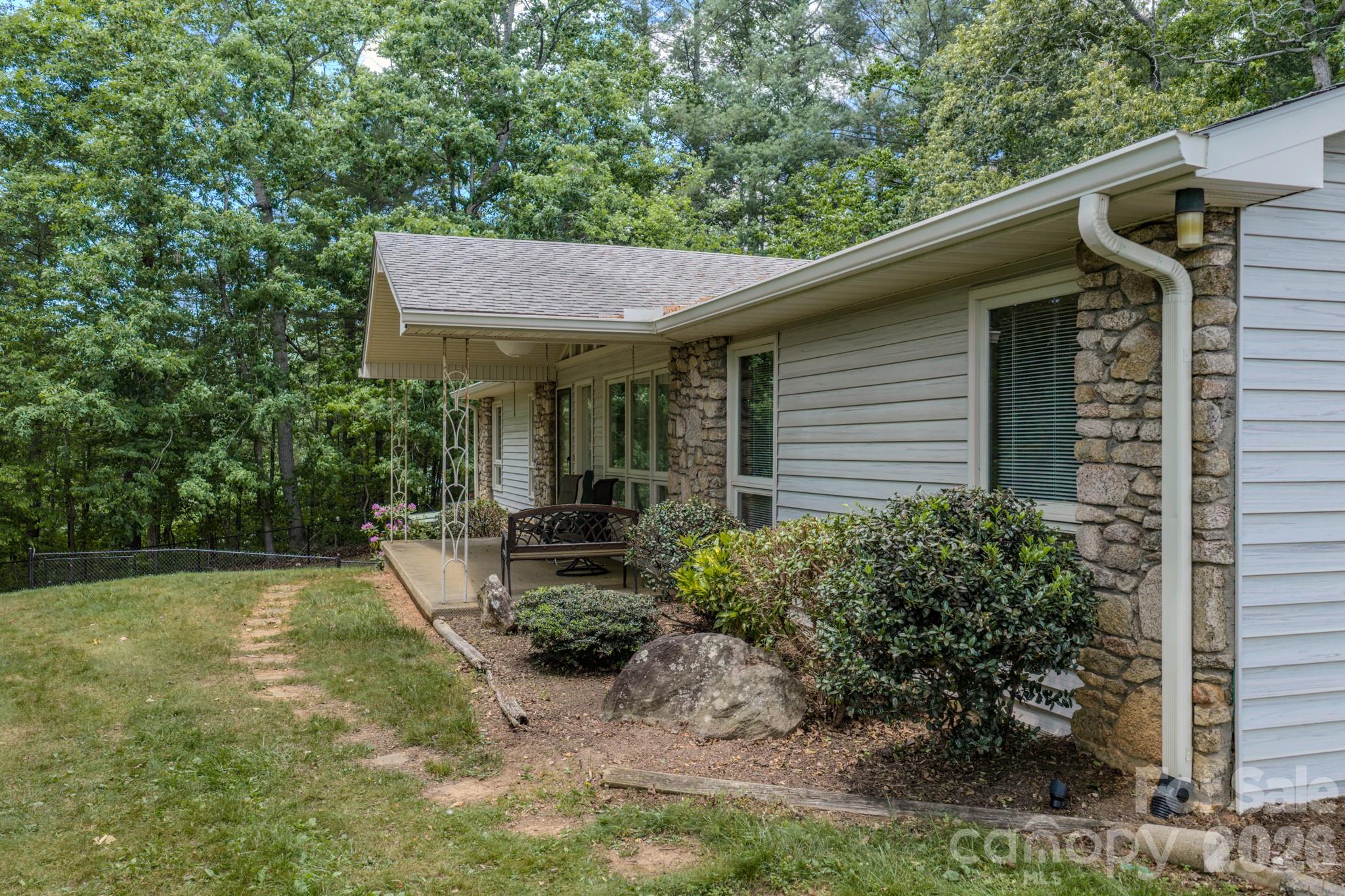 22 Tilson Trail — Asheville