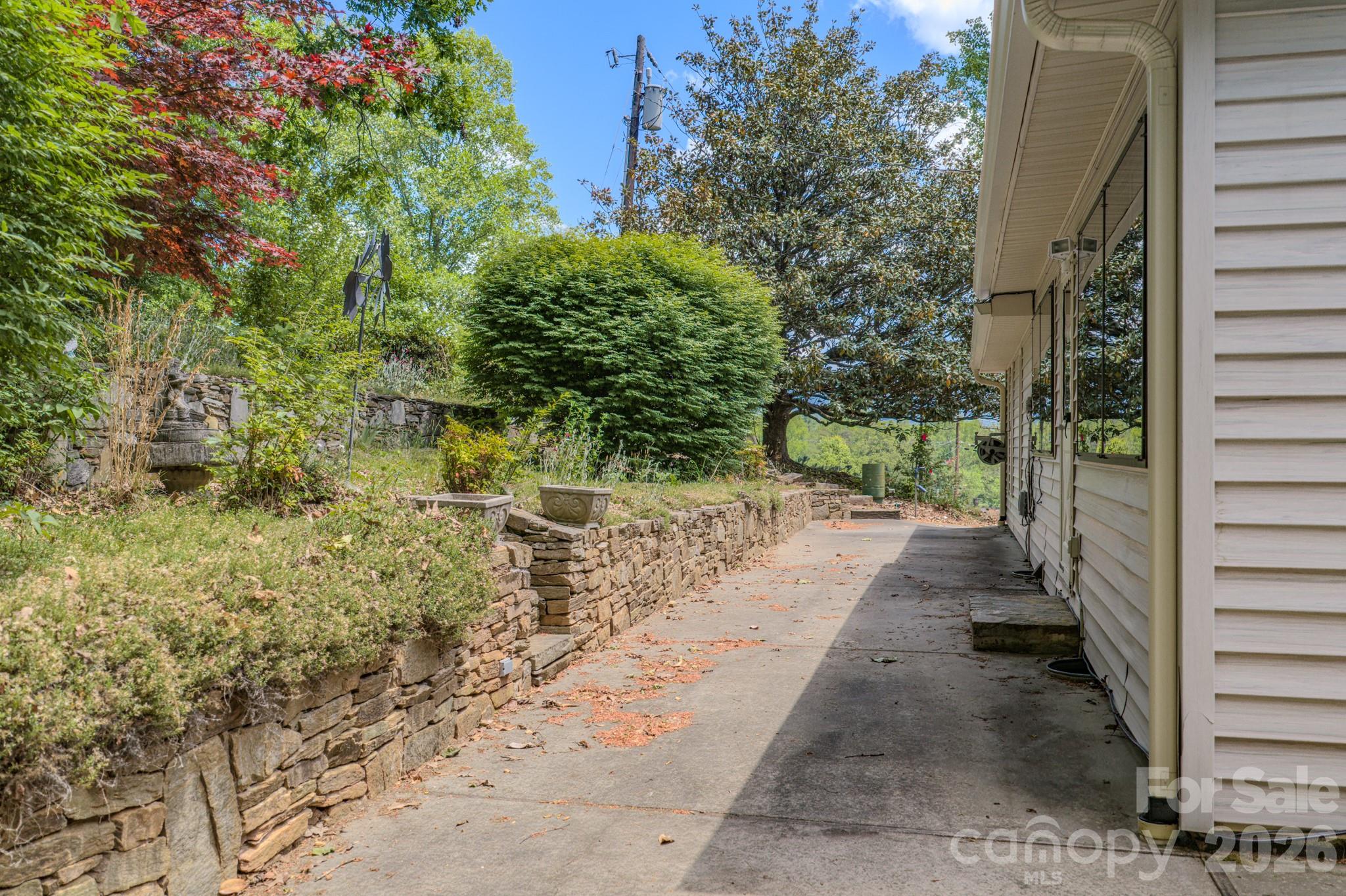22 Tilson Trail — Asheville
