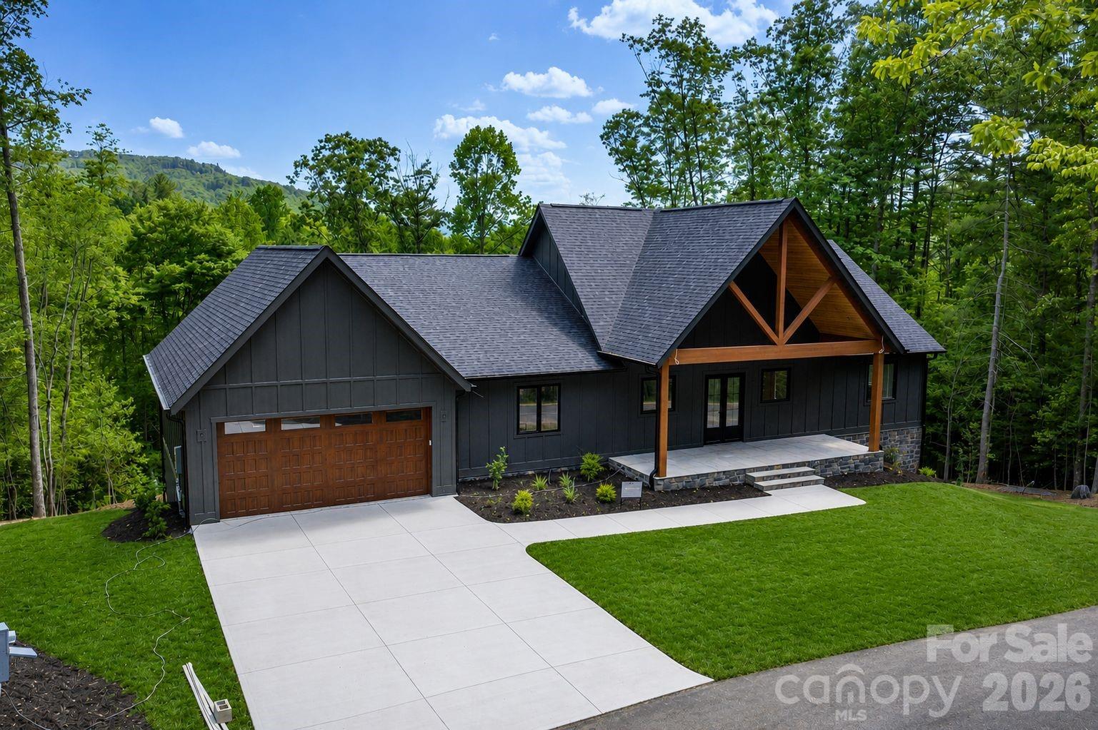 148 Reserve Way — Hendersonville