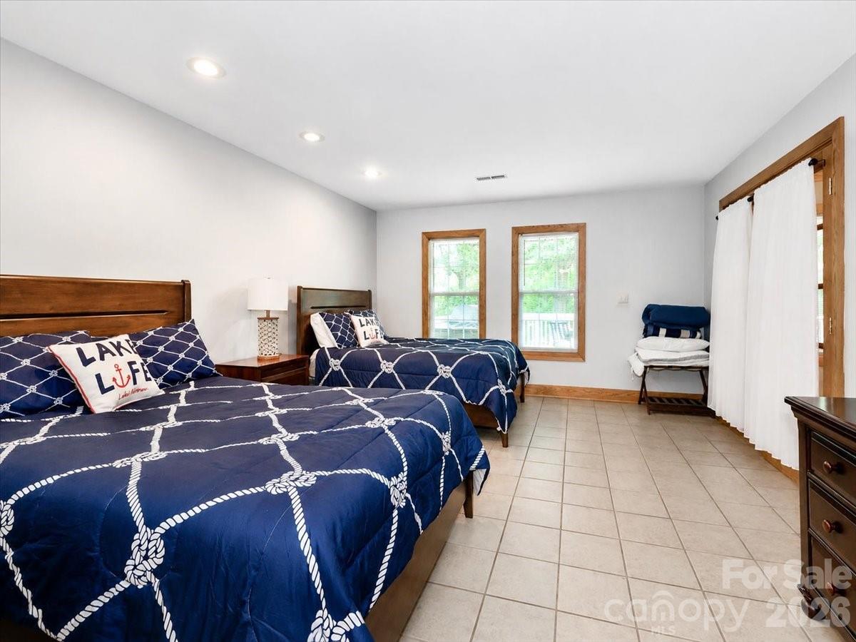 113 Tinker Place — Troutman