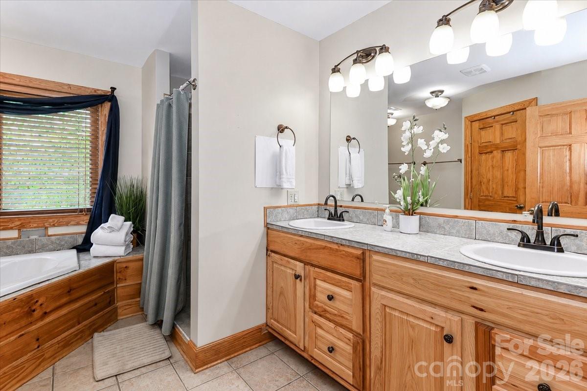 113 Tinker Place — Troutman