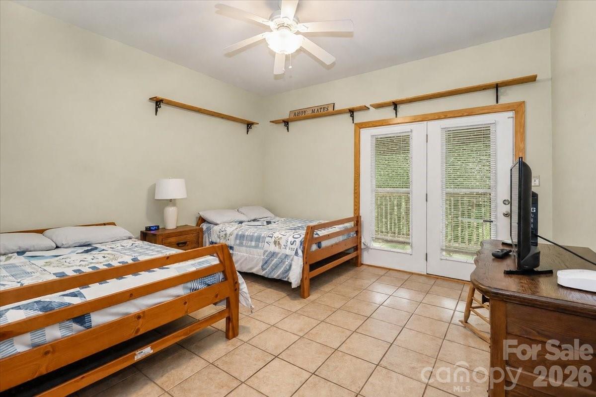 113 Tinker Place — Troutman