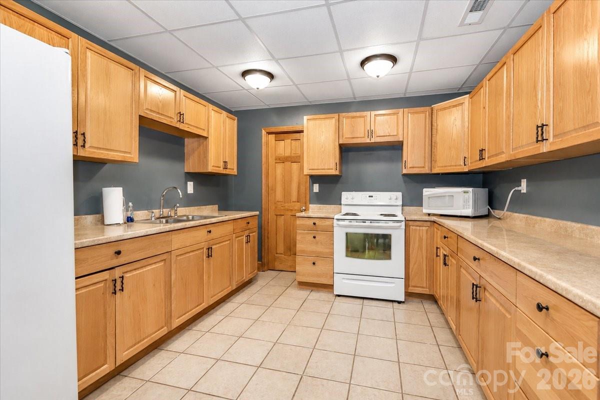 113 Tinker Place — Troutman
