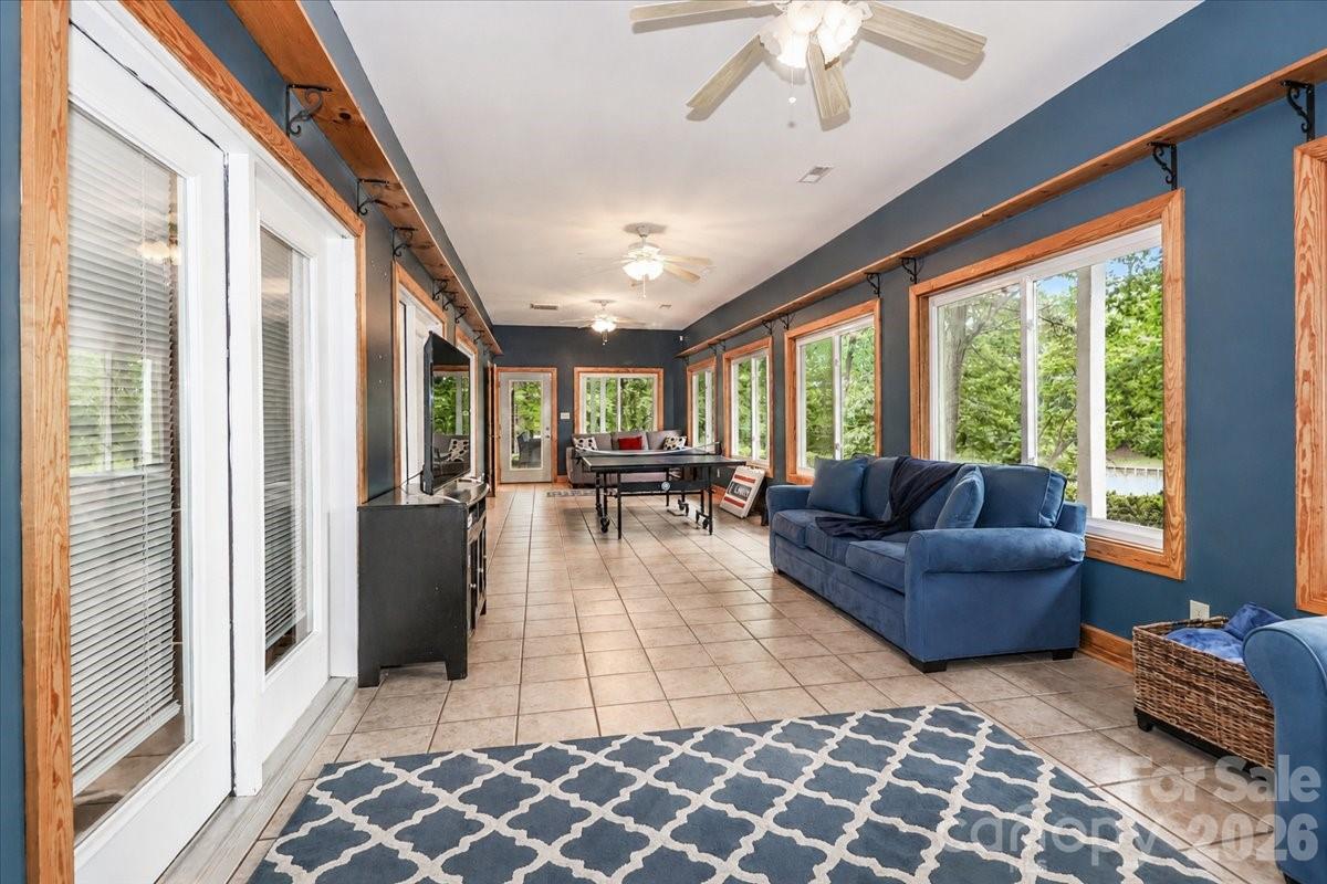 113 Tinker Place — Troutman