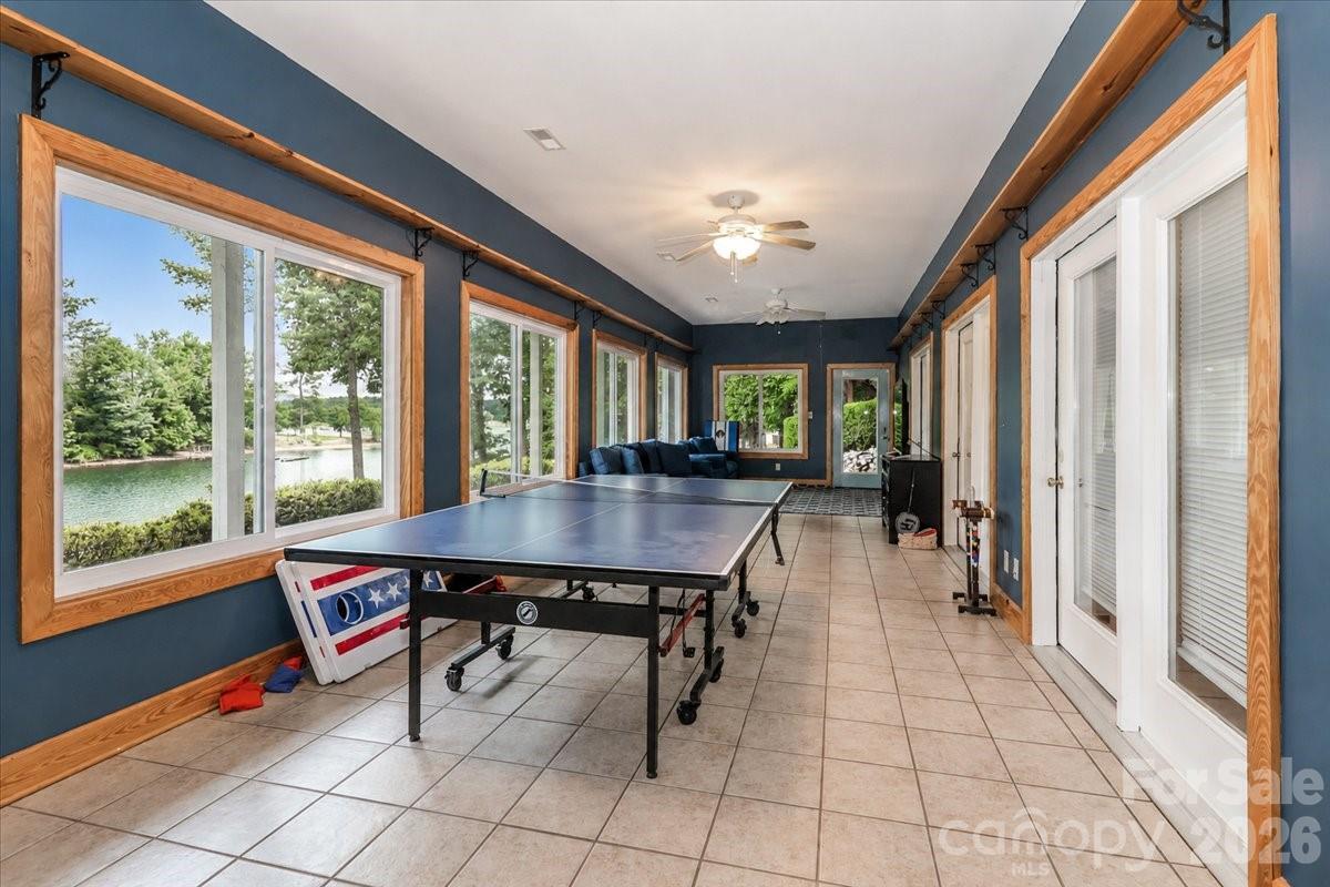 113 Tinker Place — Troutman