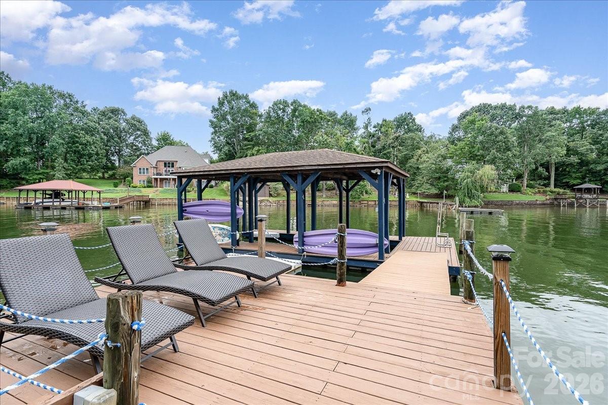 113 Tinker Place — Troutman