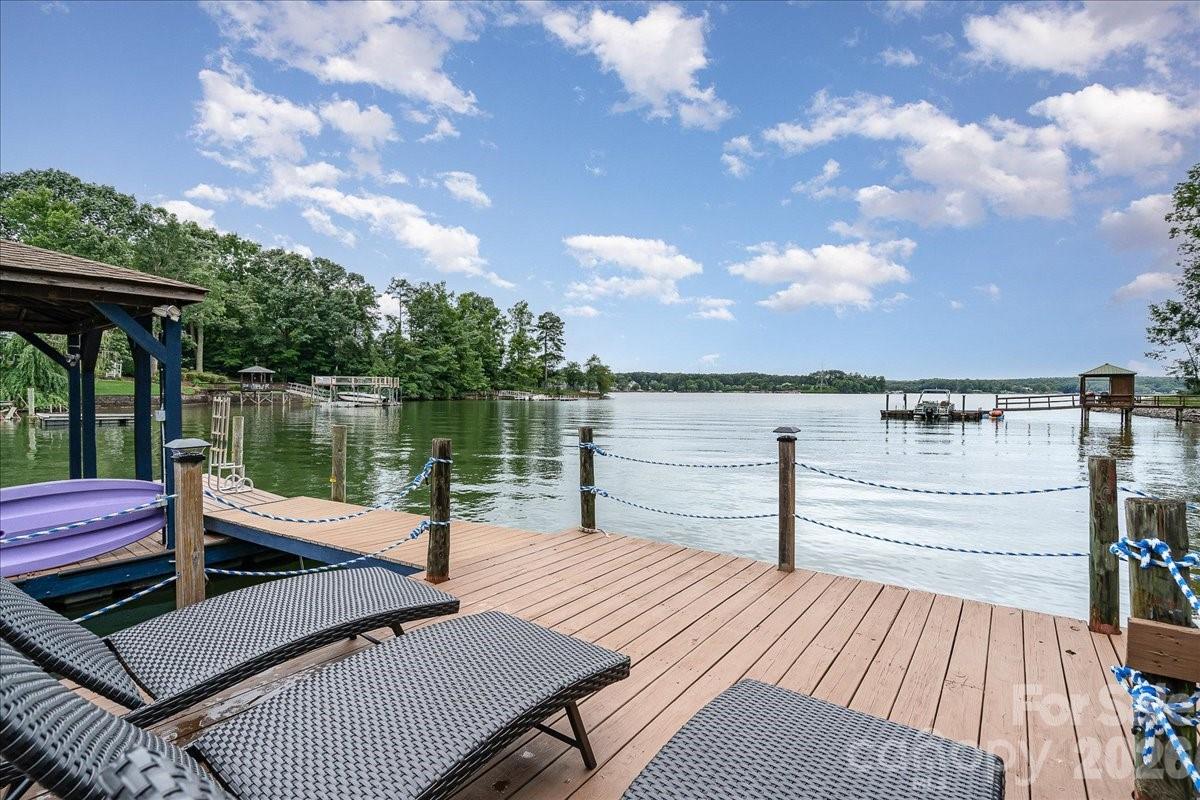 113 Tinker Place — Troutman