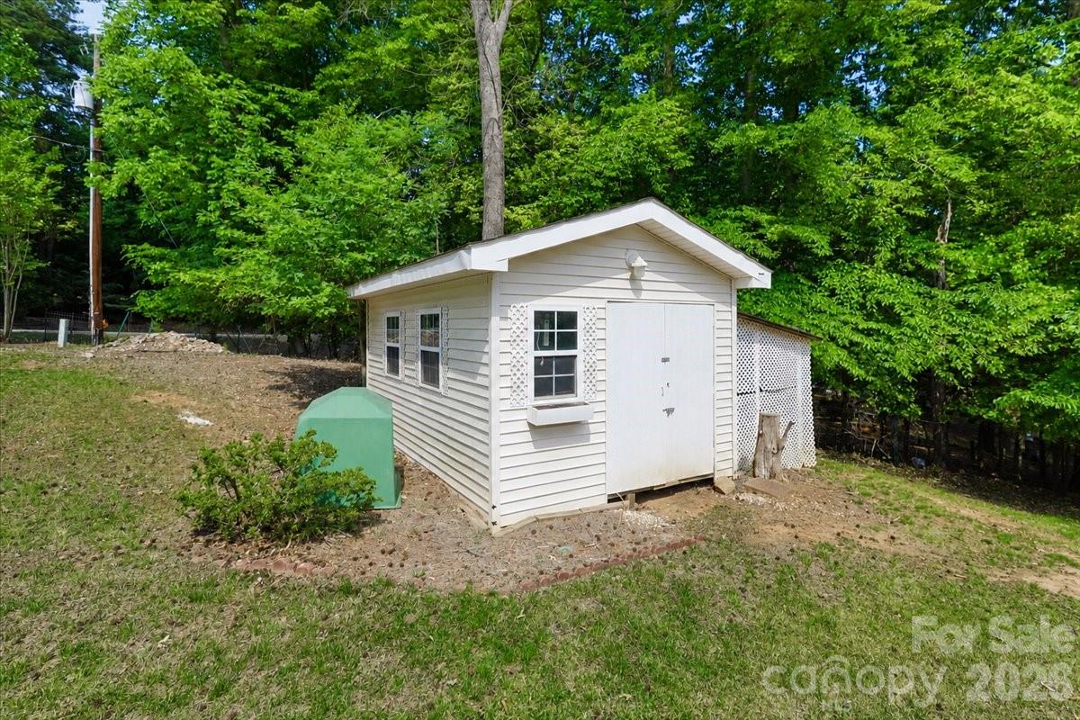 113 Tinker Place — Troutman