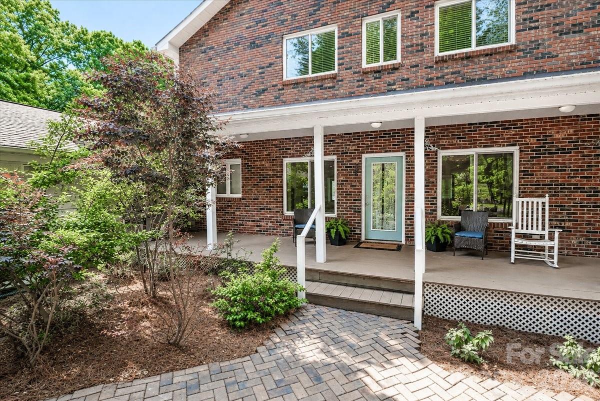 113 Tinker Place — Troutman