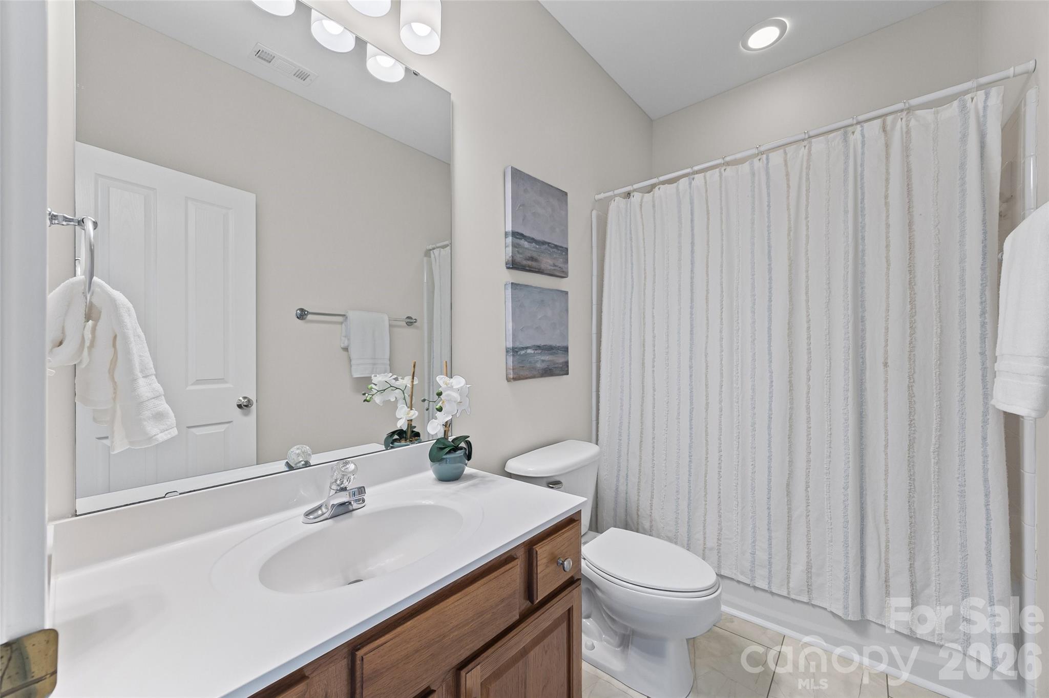 1039 Hunters Run Drive — Tega Cay