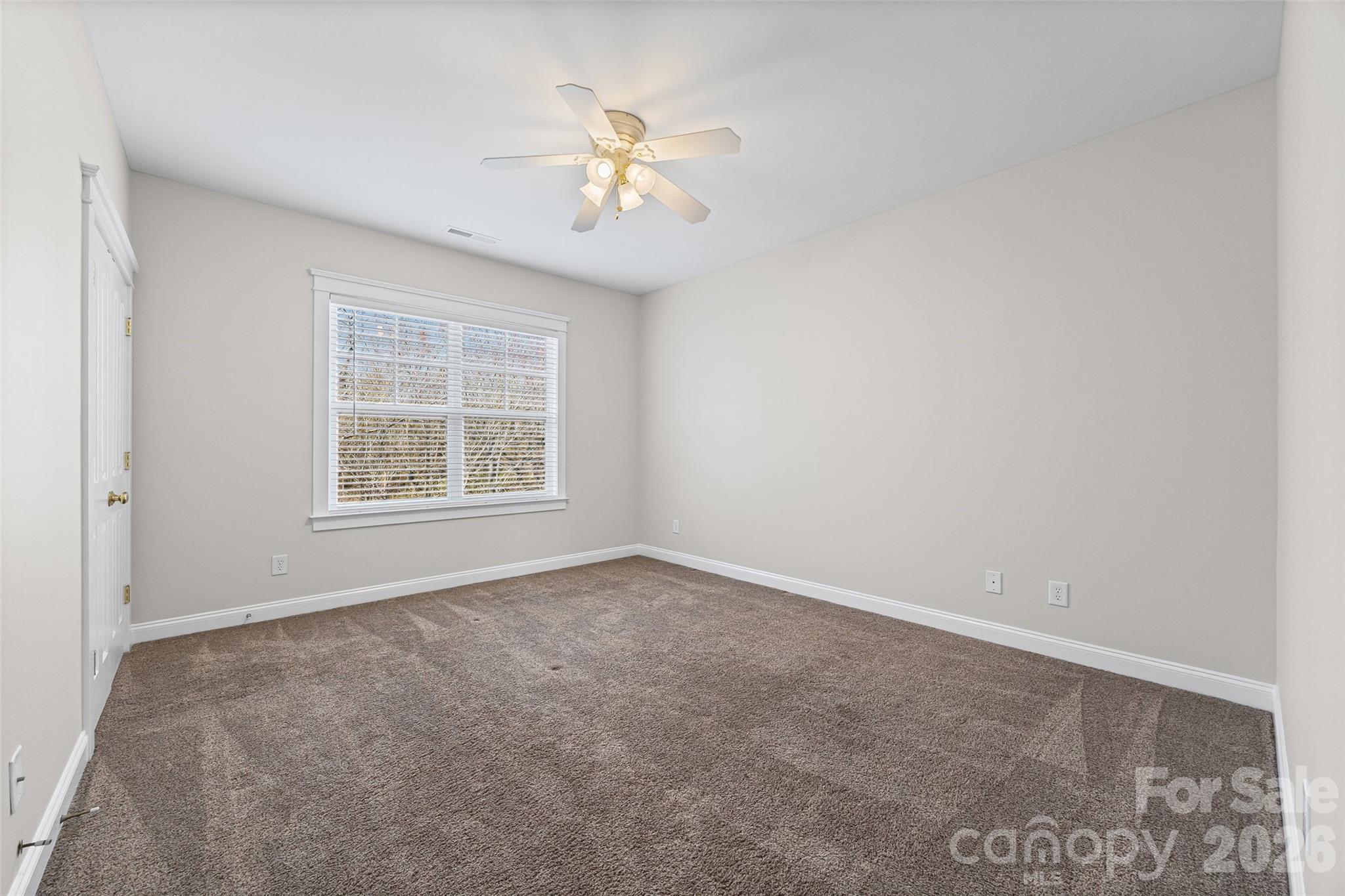 1039 Hunters Run Drive — Tega Cay