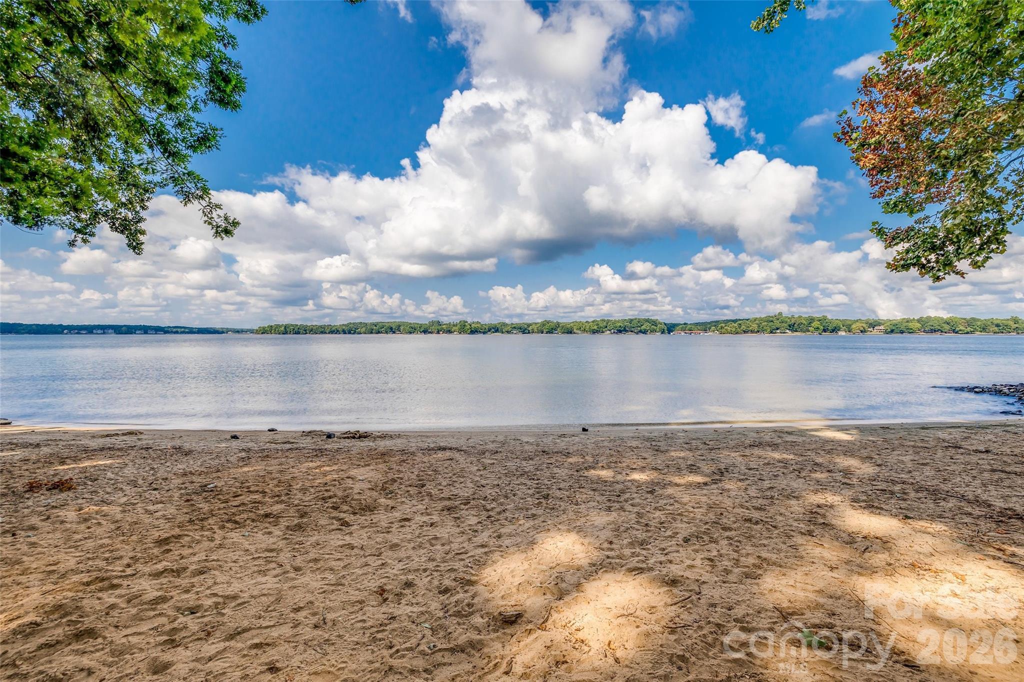 1039 Hunters Run Drive — Tega Cay