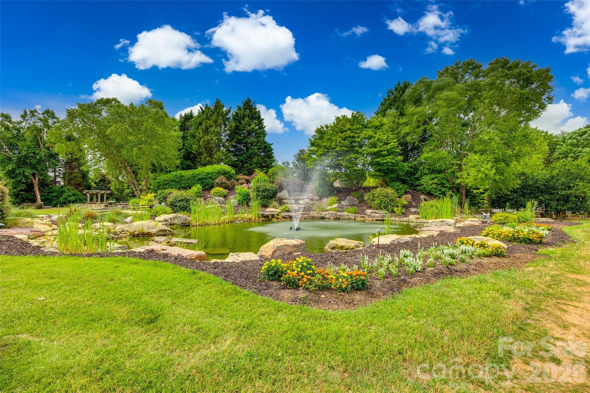 1039 Hunters Run Drive — Tega Cay