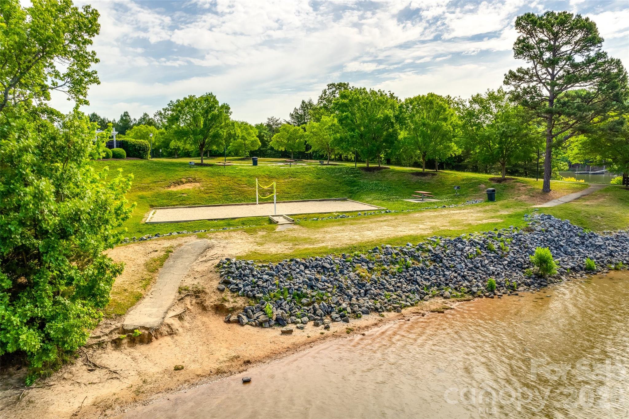 1039 Hunters Run Drive — Tega Cay