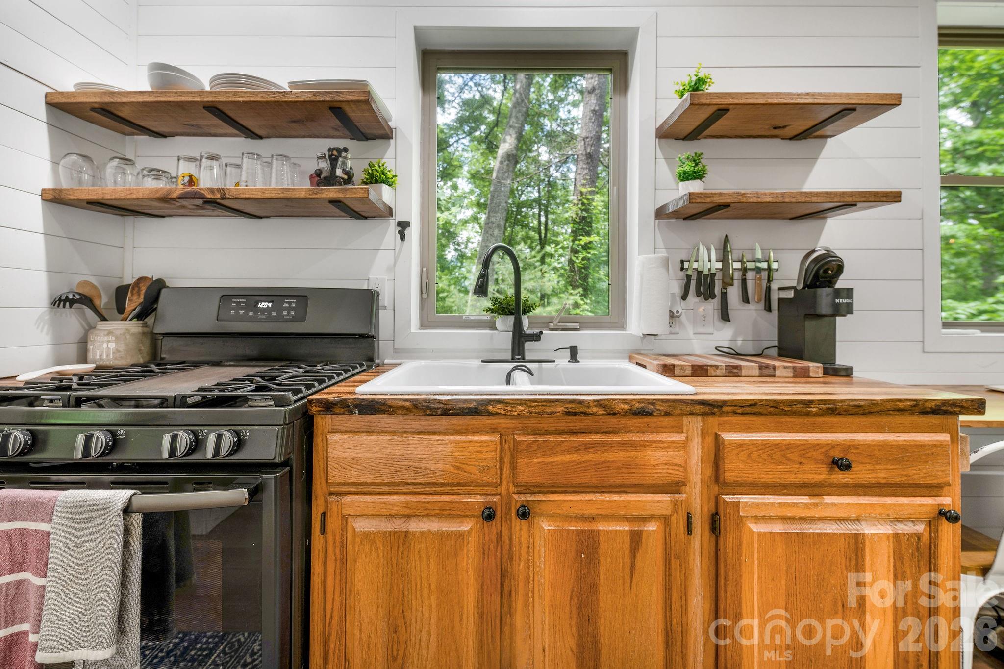 2504 Upper Paw Paw Road — Marshall
