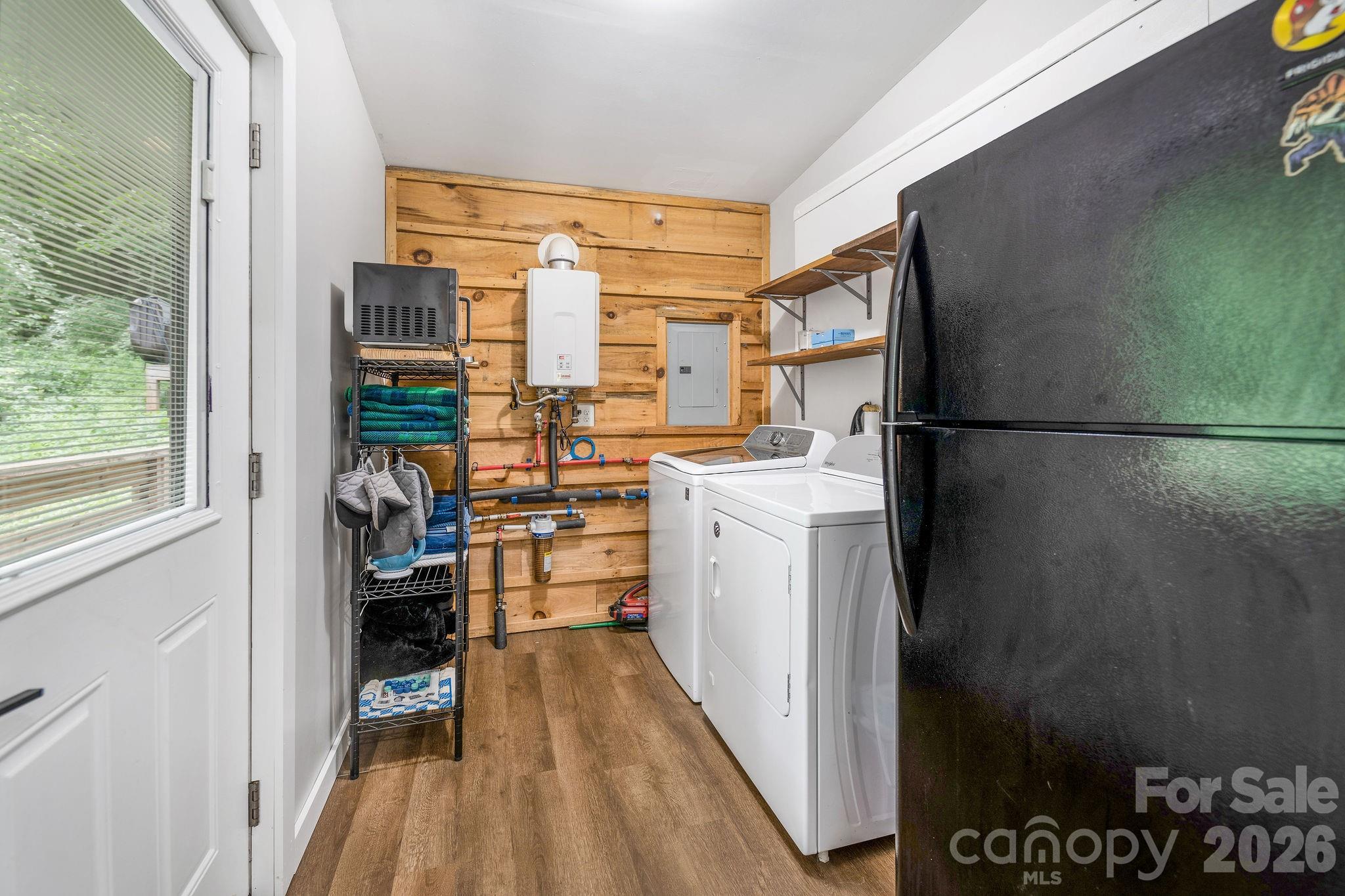 2504 Upper Paw Paw Road — Marshall