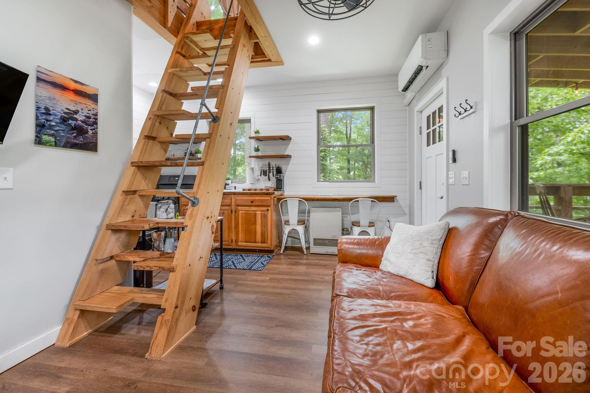 2504 Upper Paw Paw Road — Marshall
