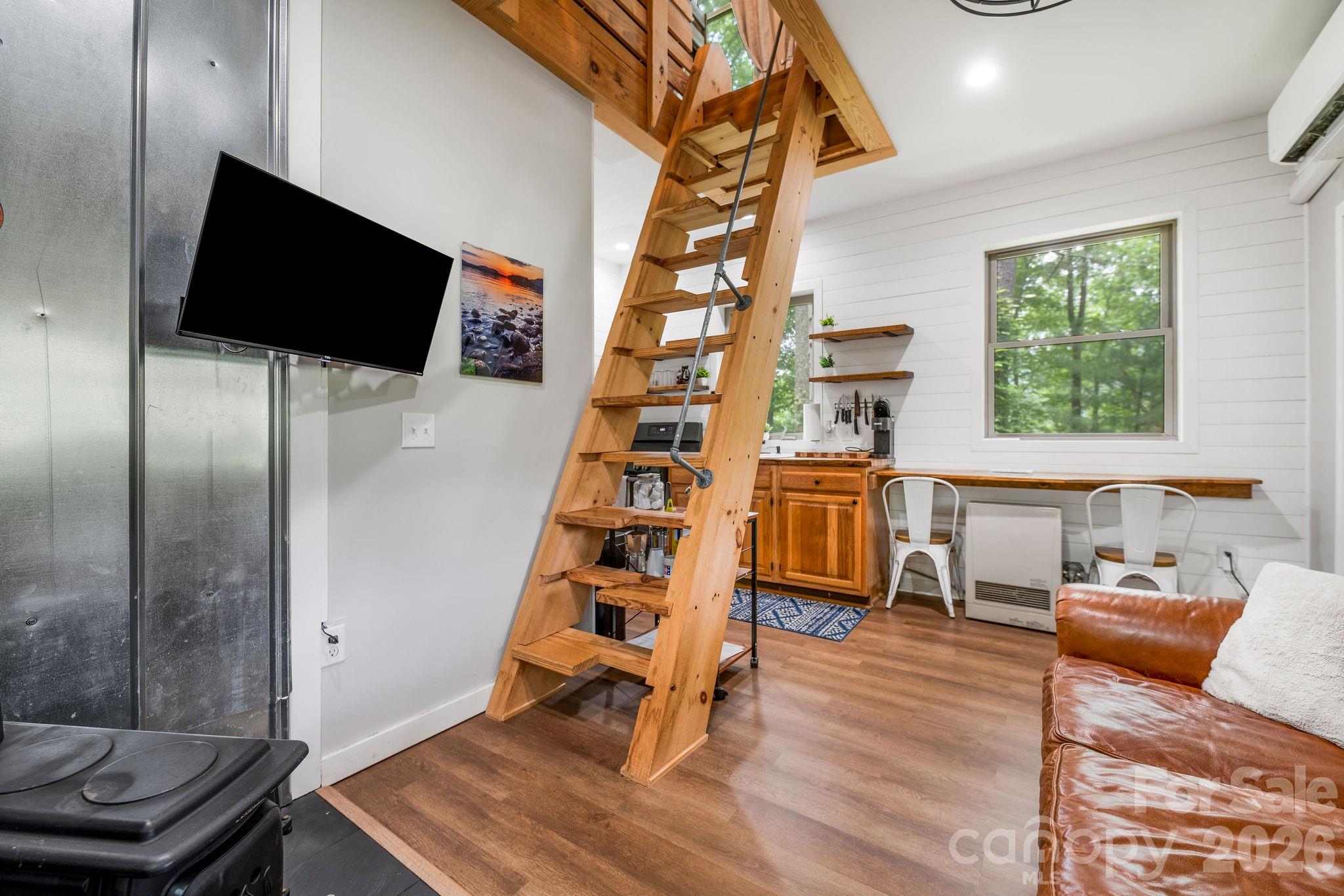 2504 Upper Paw Paw Road — Marshall
