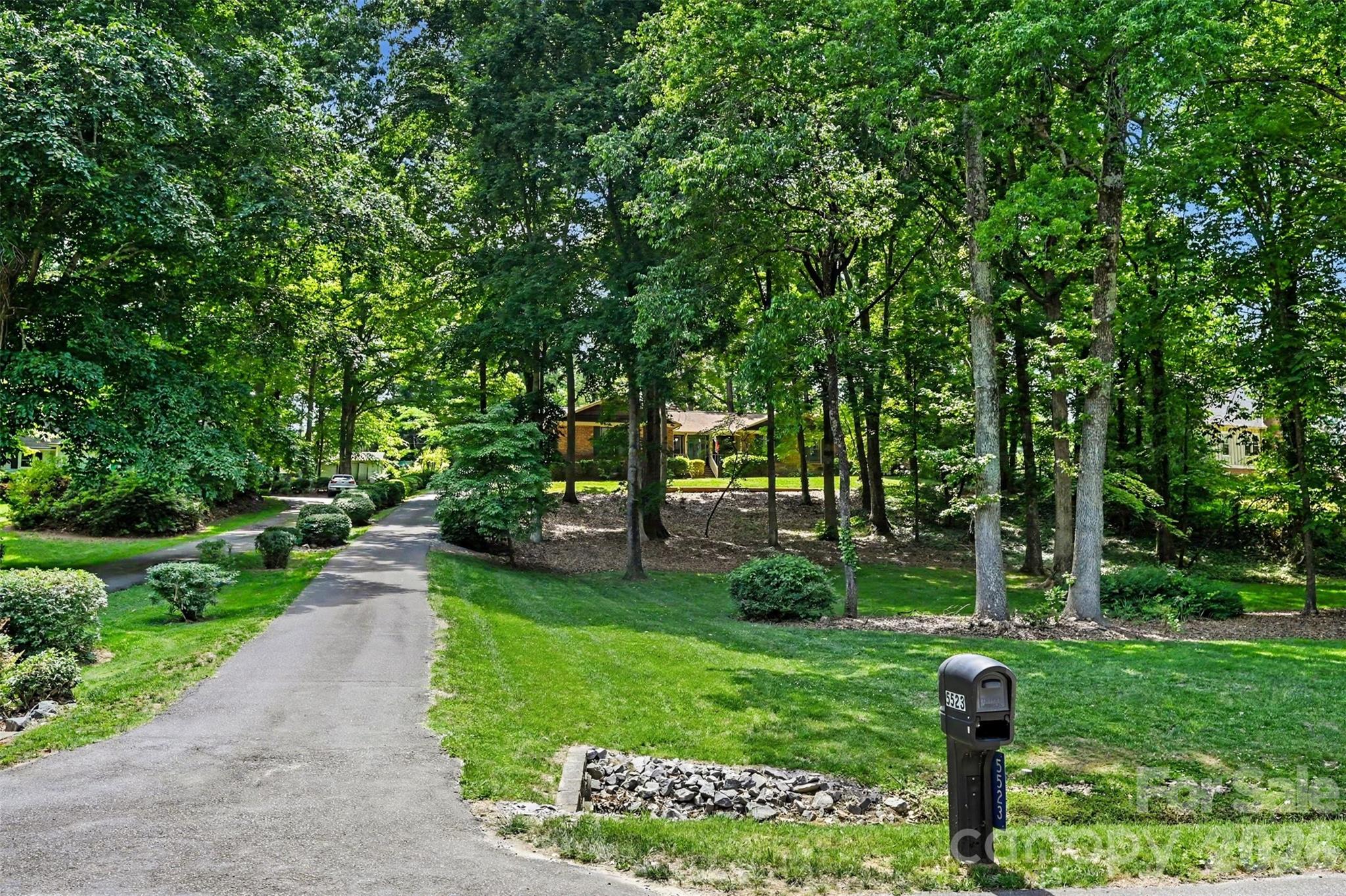 5523 Beaver Dam Lane — Mint Hill