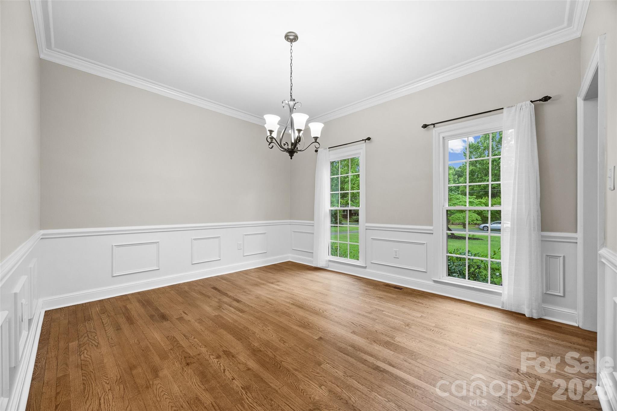 2115 E Providence Drive — Charlotte