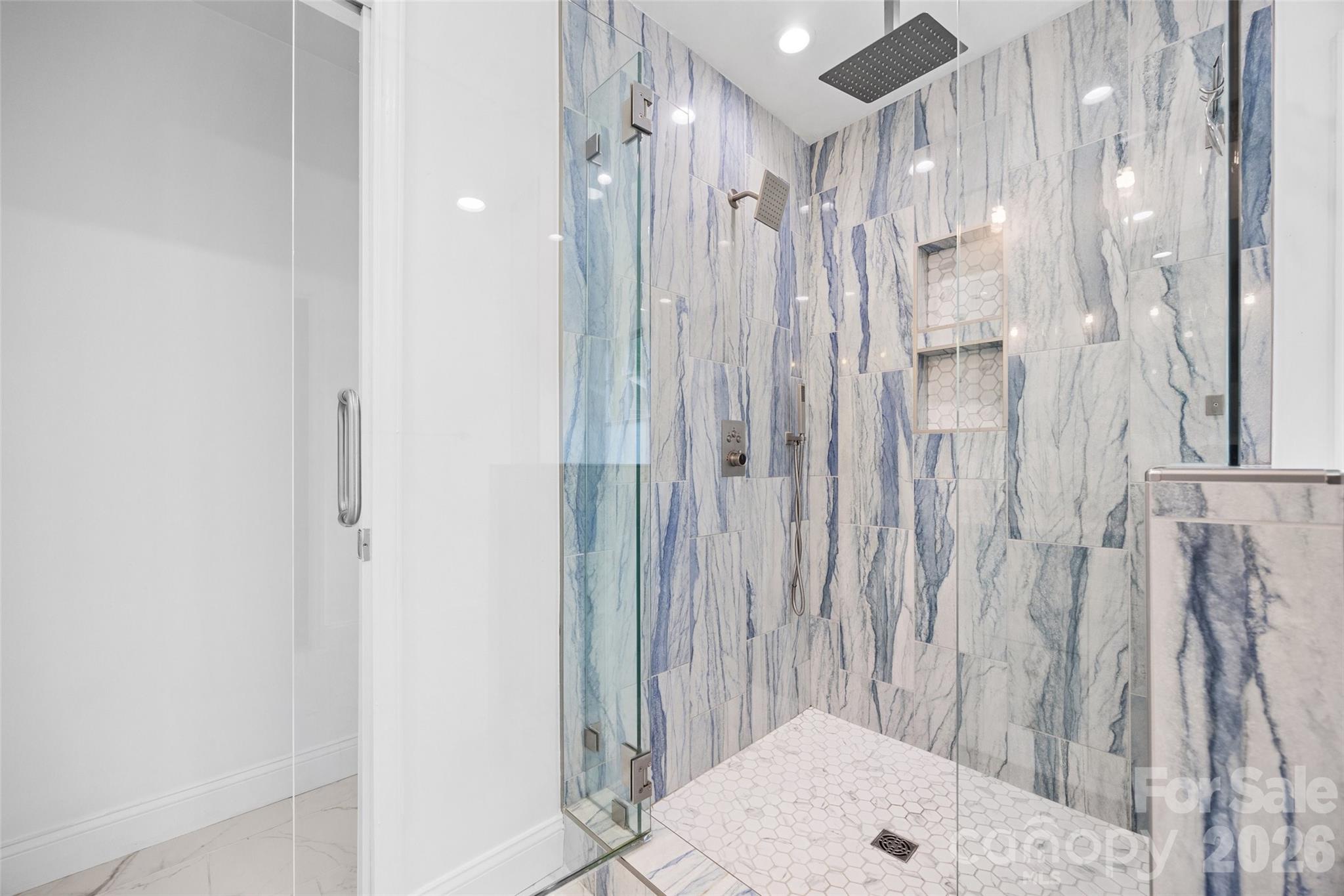 2115 E Providence Drive — Charlotte
