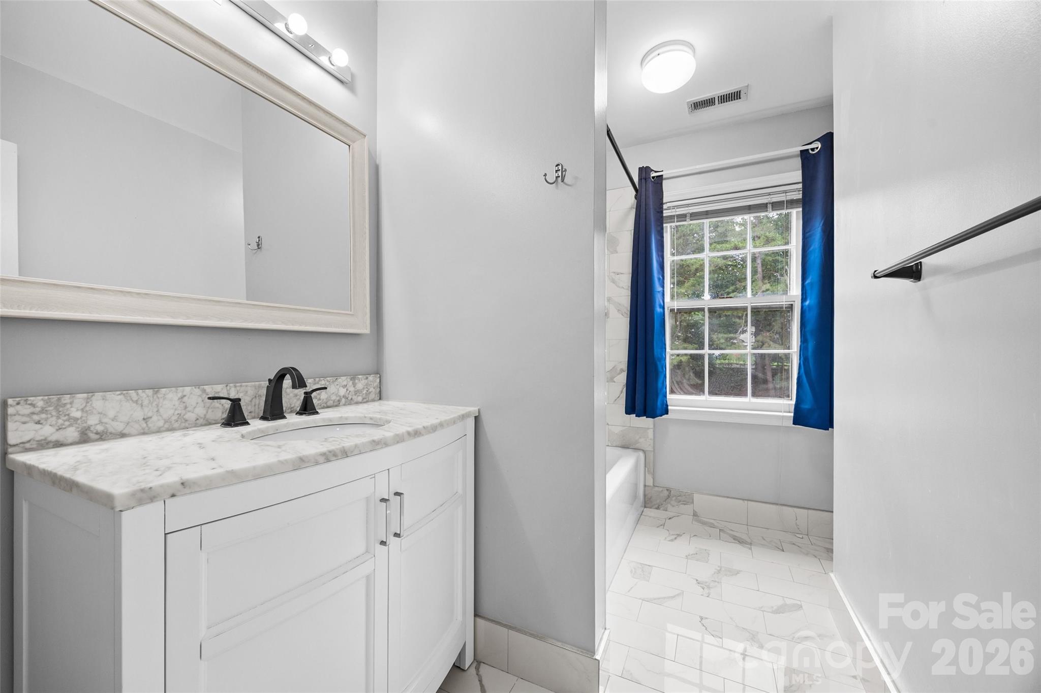 2115 E Providence Drive — Charlotte