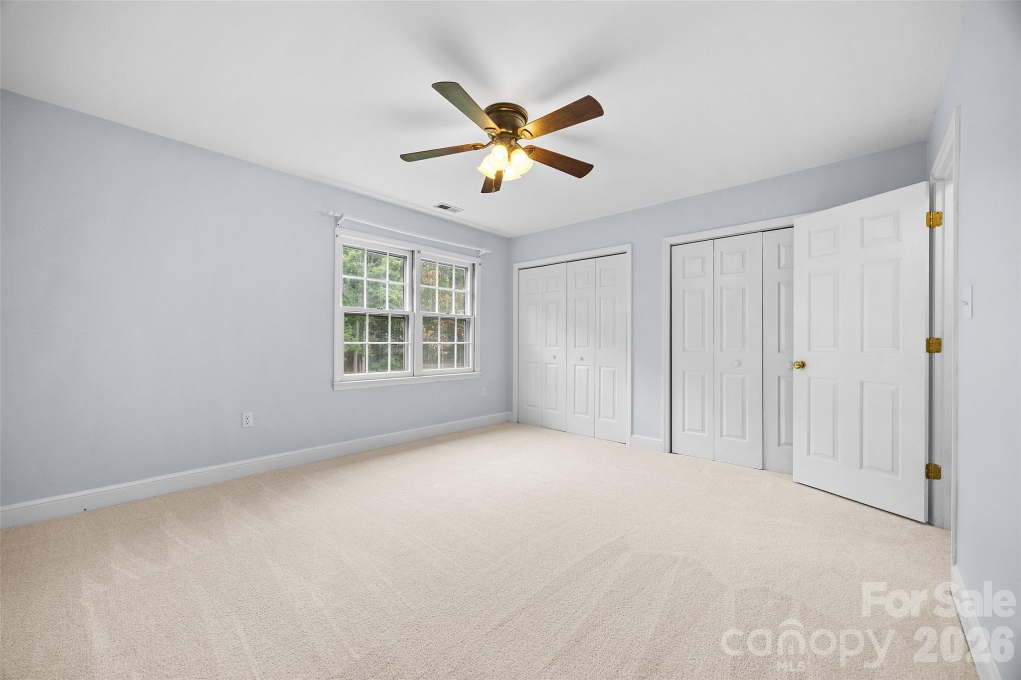 2115 E Providence Drive — Charlotte