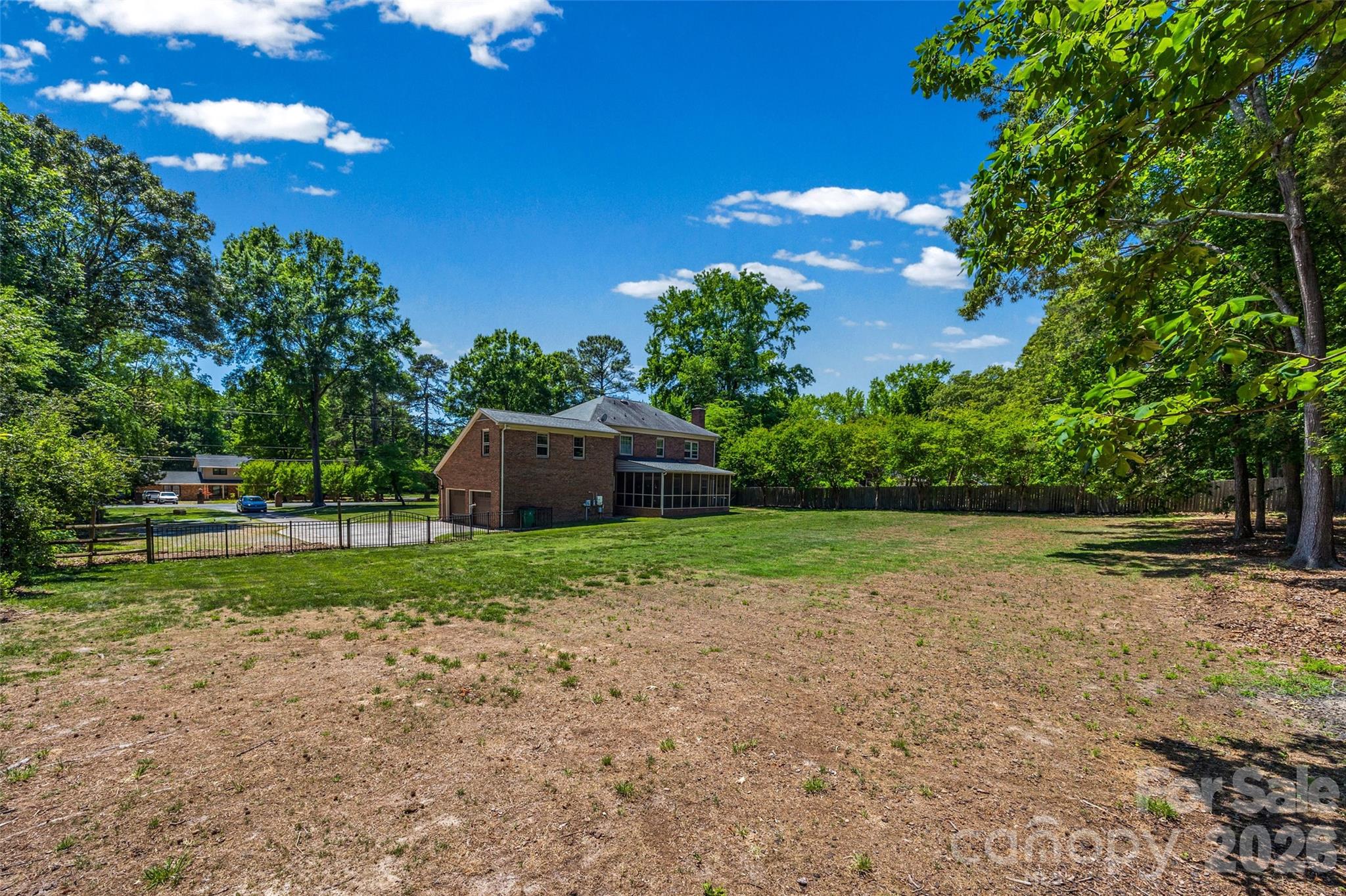 2115 E Providence Drive — Charlotte